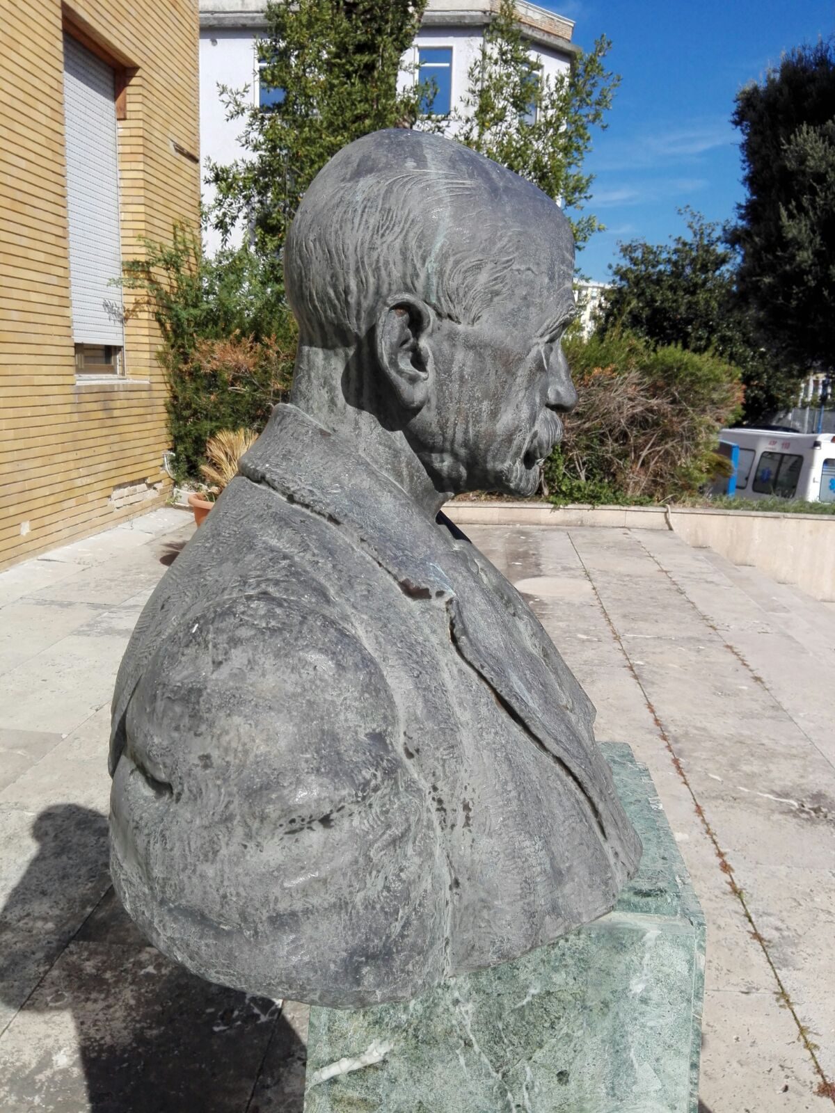 Felice Migliori's bust, Cosenza (5).jpeg